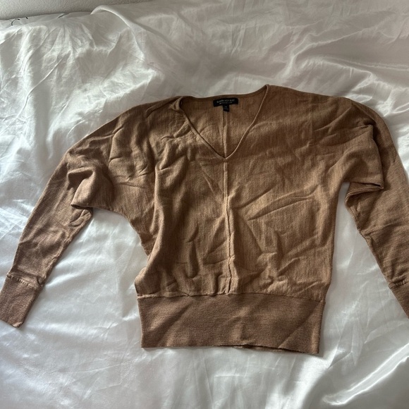 Banana Republic Merino Wool Lightweight Sweater - Picture 3 of 7